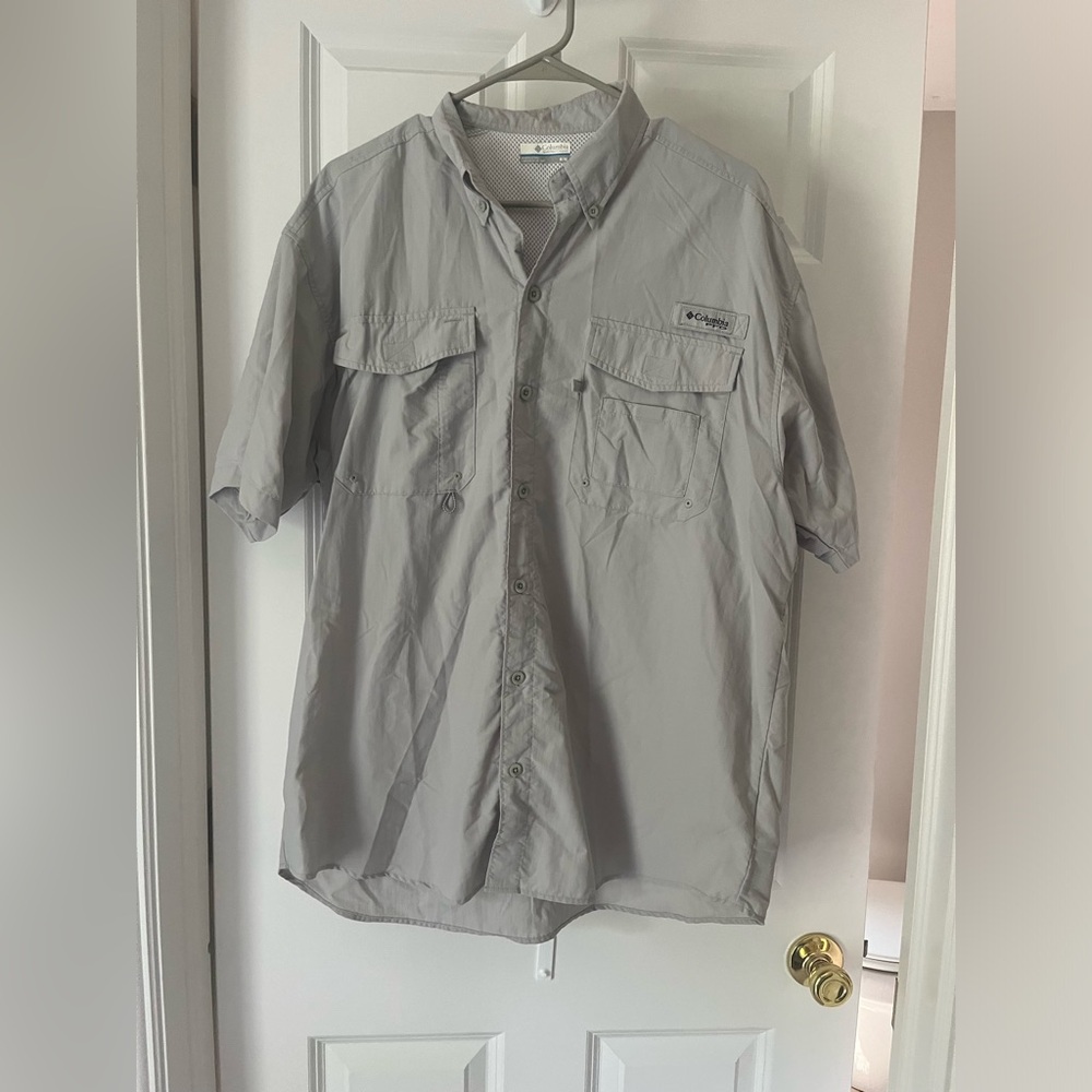 Men’s Columbia PFG short sleeve- Omni shield in color gray